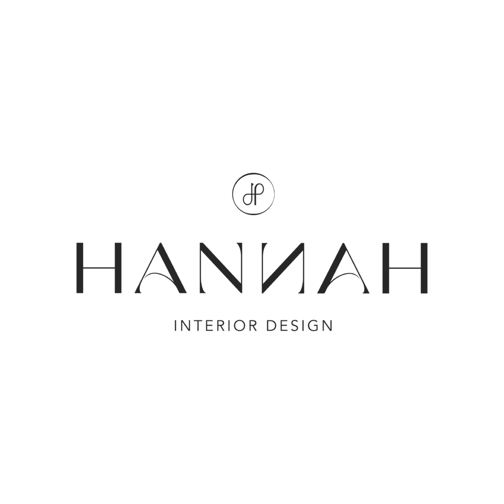 Hannah Verharen Design logo: Een minimalistisch en elegant ontwerp bestaande uit gestileerde initialen 'H' en 'D' in een verfijnde typografie, gekenmerkt door een harmonieuze balans van vorm en ruimte.